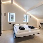 App 302 Palazzo Cavour 볼차노